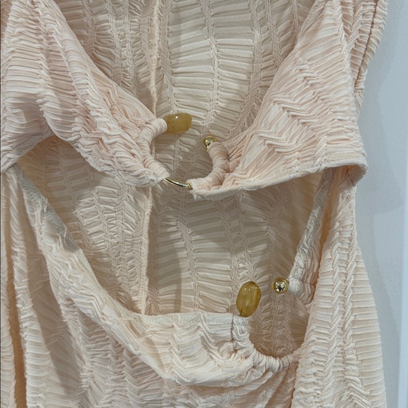 ring front cut out maxi dress - Picture 5 of 5